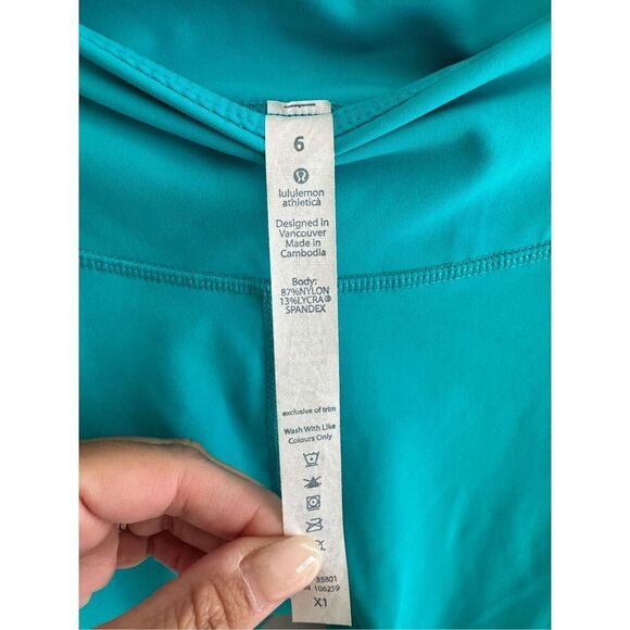 Lululemon Speed Tight Leggings, Cropped 21”, Size 6 - Picture 7 of 7